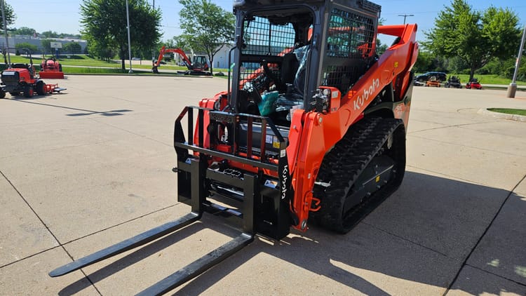 Kubota SVL75-3
